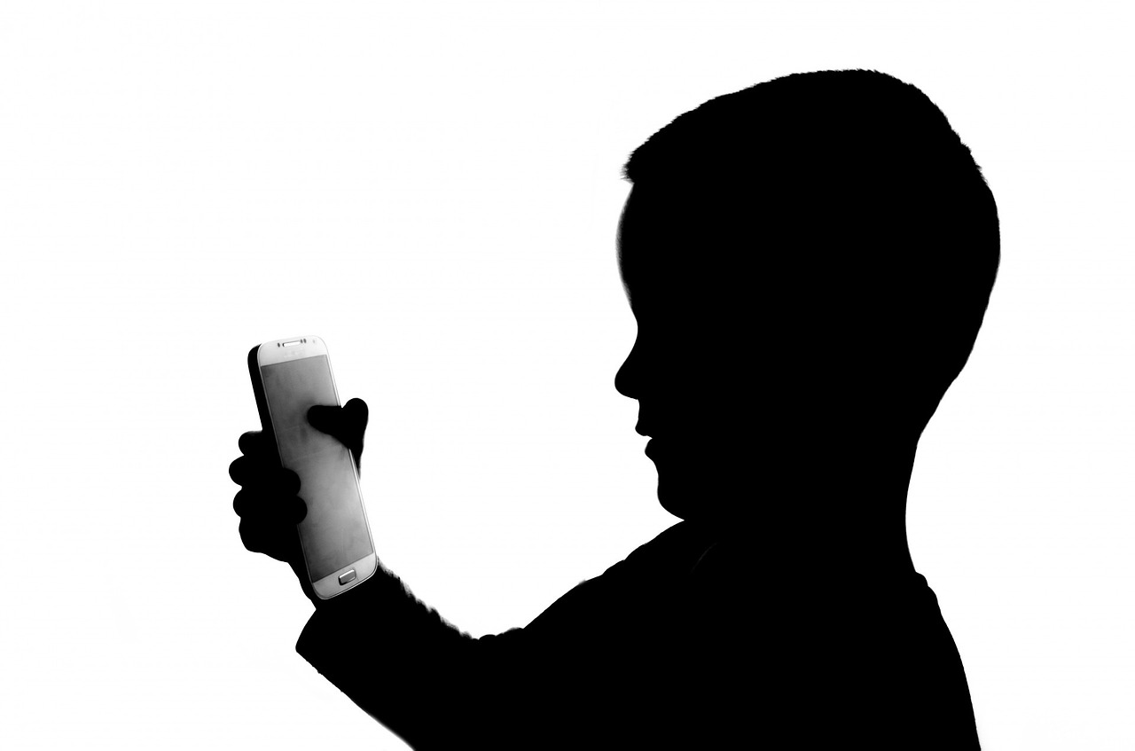 代妈借卵生的男孩尸检教学视频（代妈借卵生的男孩尸检教学视频在线观看）