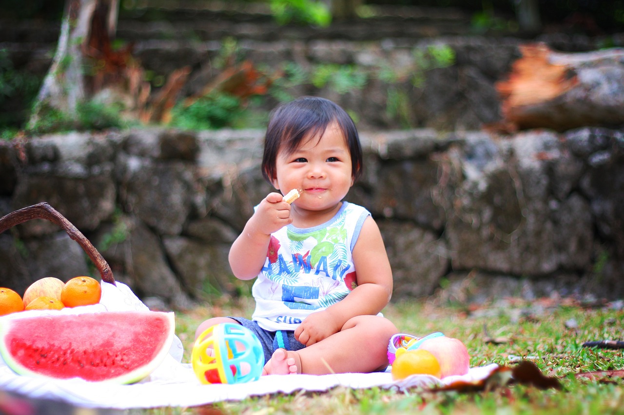 孕妈供卵生的宝宝什么时候认妈妈（孕妈供卵生的宝宝从什么时候开始认妈妈）